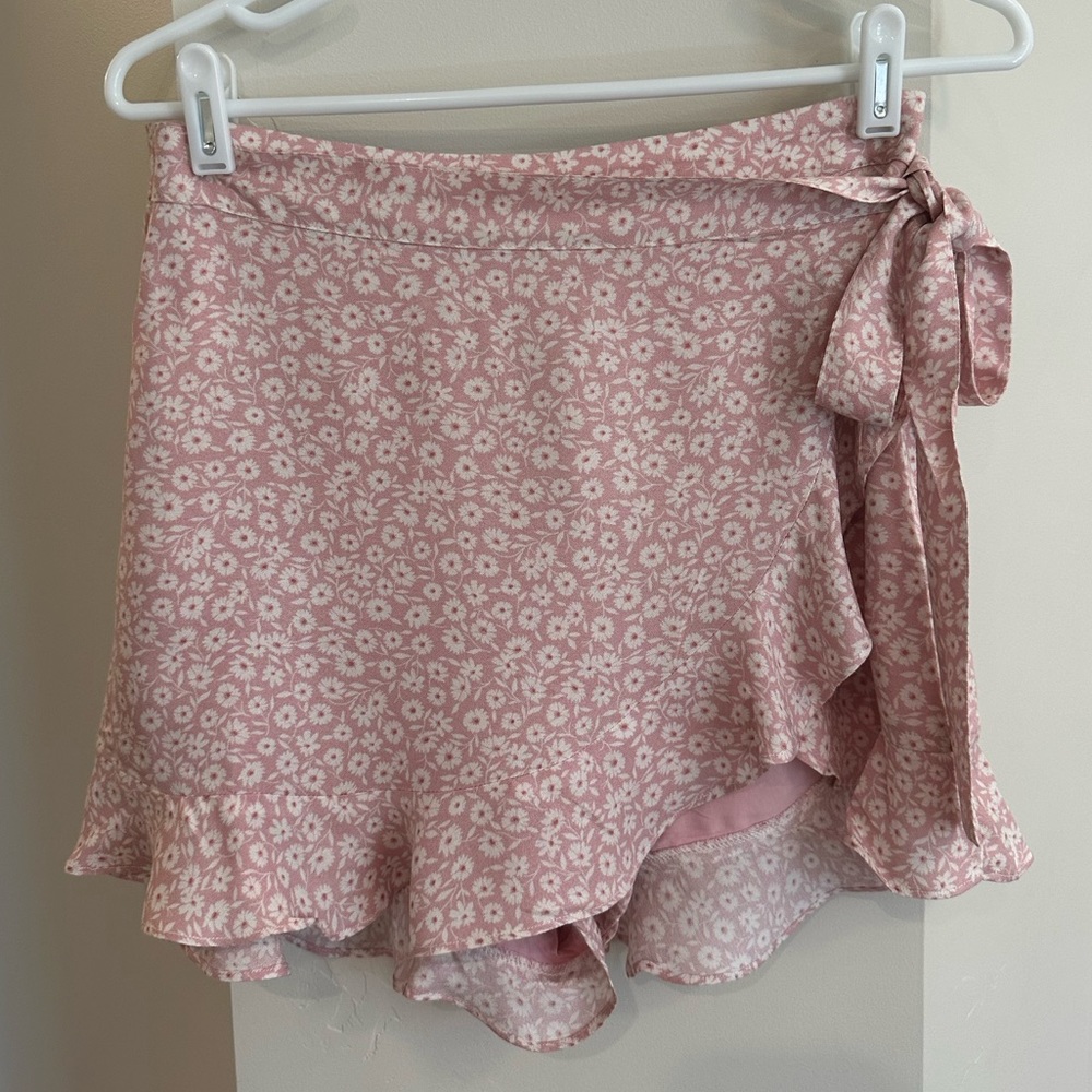 Pink wrap skirt with white flowers